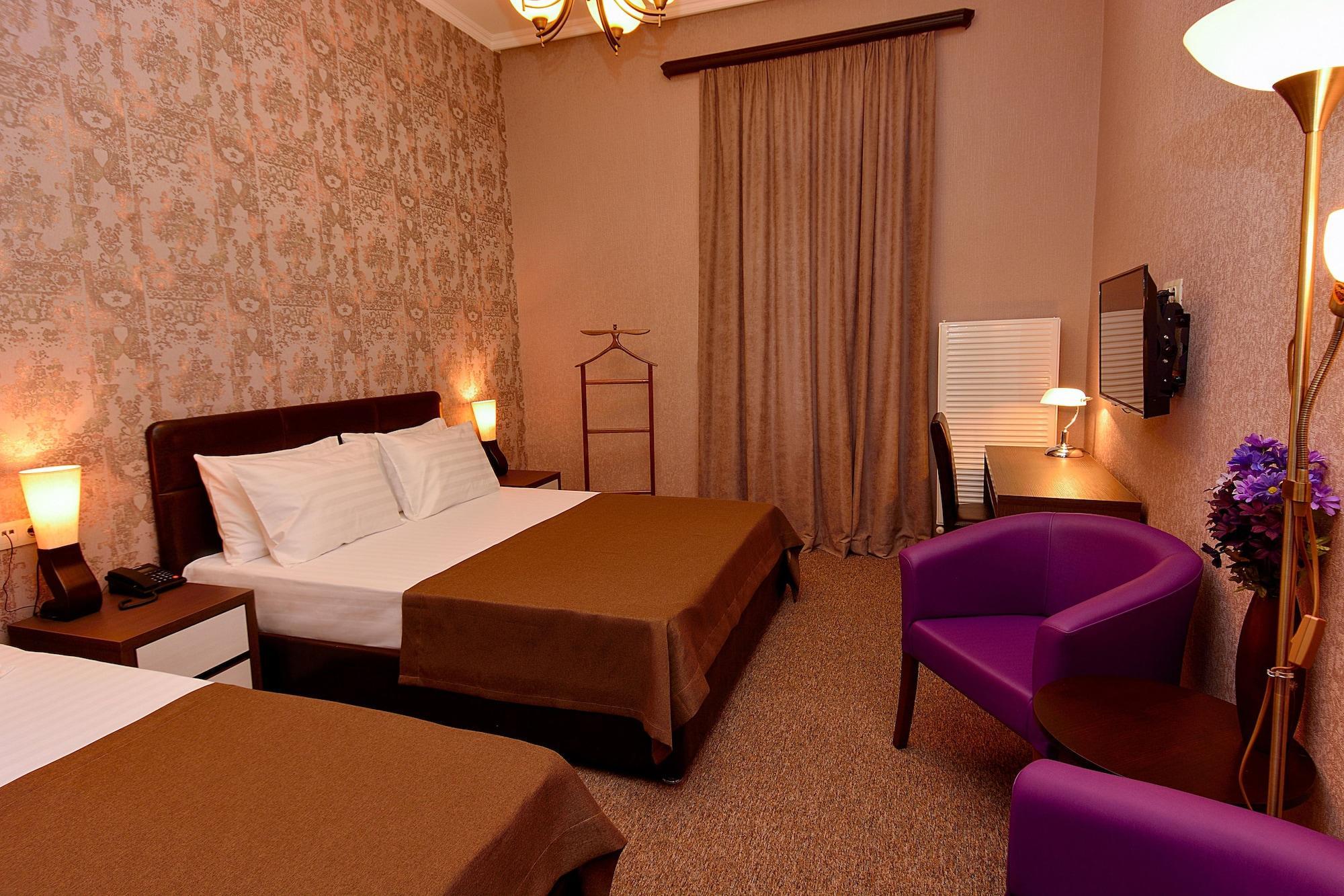 King David Hotel Tbilisi Bagian luar foto