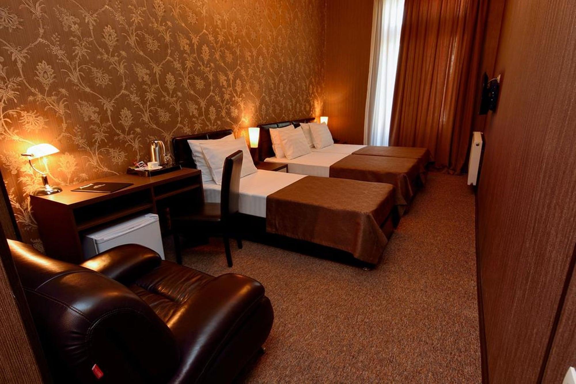 King David Hotel Tbilisi Bagian luar foto