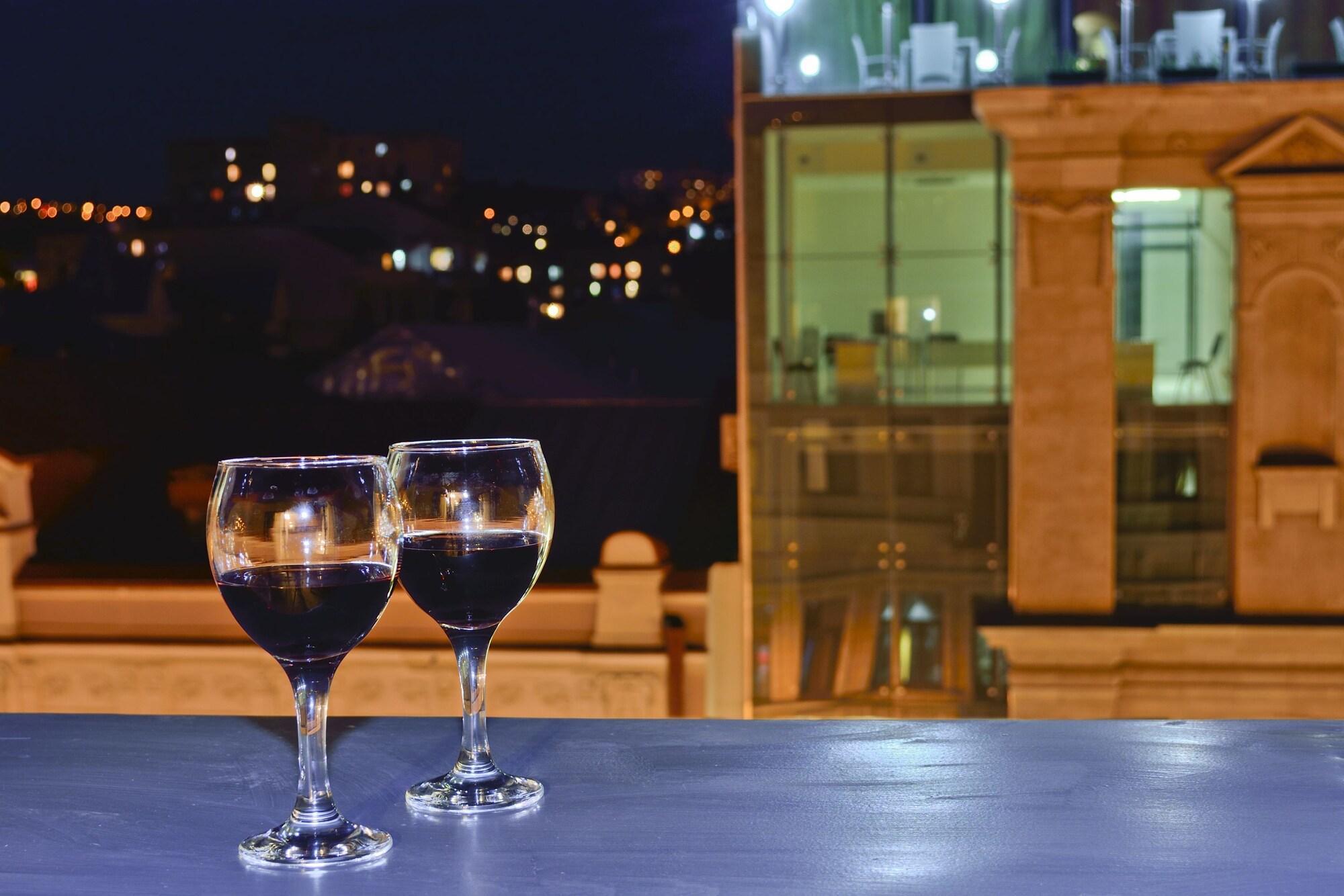 King David Hotel Tbilisi Bagian luar foto