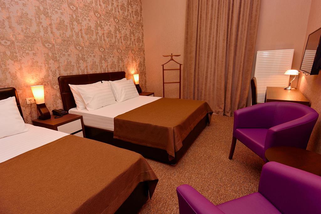 King David Hotel Tbilisi Bagian luar foto