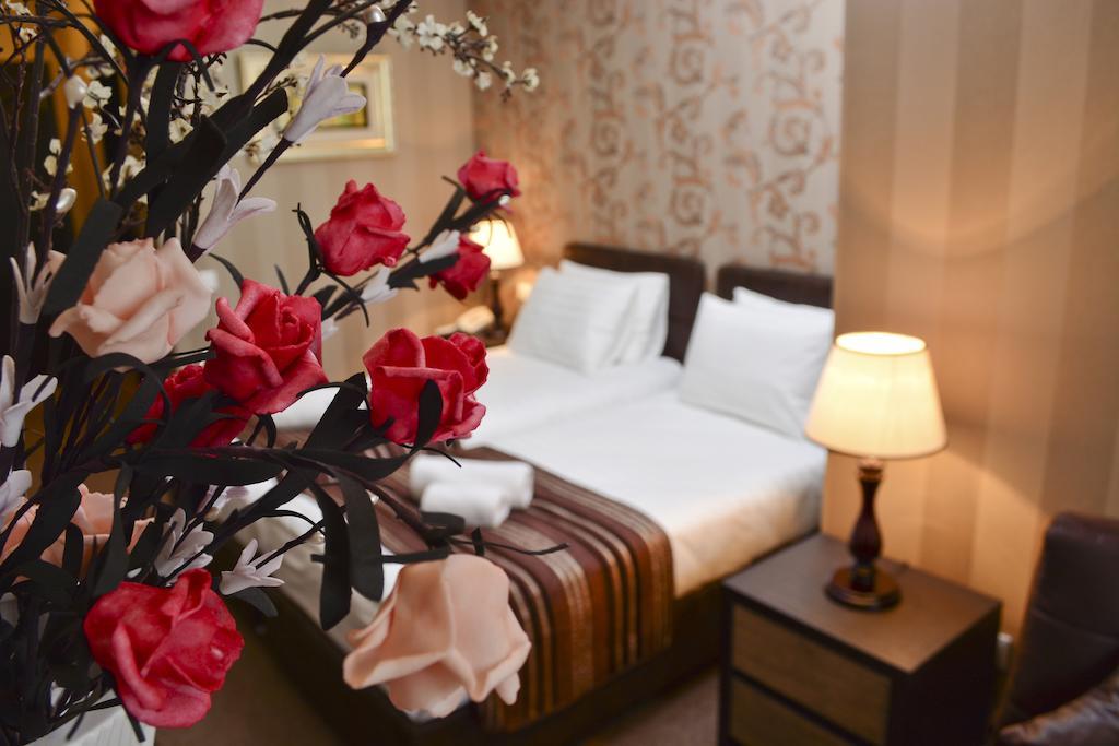 King David Hotel Tbilisi Bagian luar foto