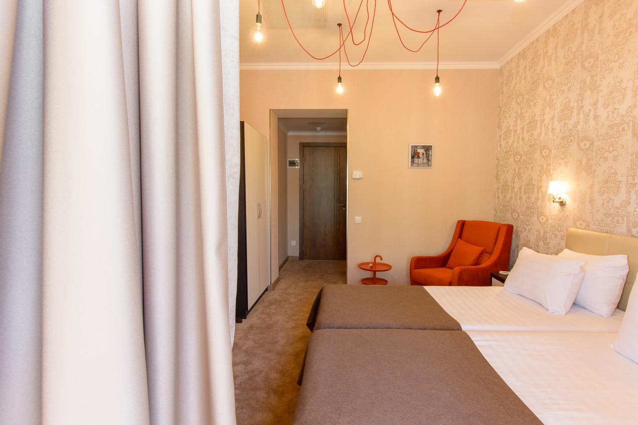 King David Hotel Tbilisi Bagian luar foto