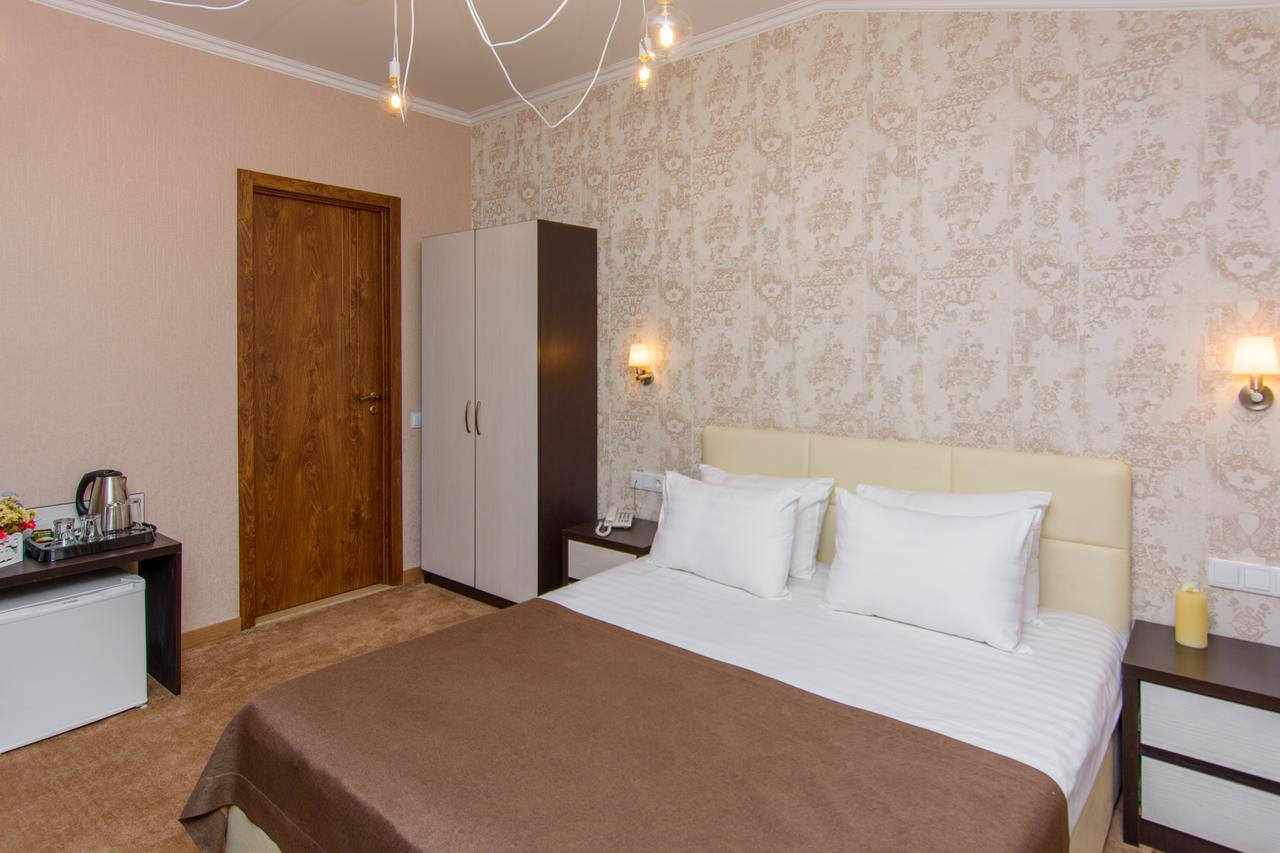 King David Hotel Tbilisi Bagian luar foto
